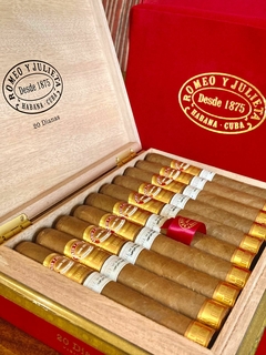 Romeo y Julieta Dianas - Linea de oro