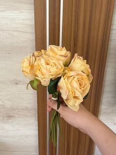 Bouquet de rosas champagne - 26cm