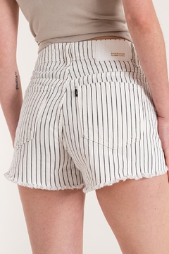 Short rayado rigido - tienda online