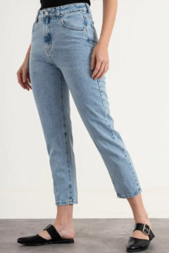 Jean Mom Fit Rigido VERVE - Margaritas