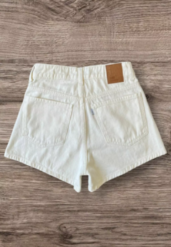 Short Off Tari - comprar online