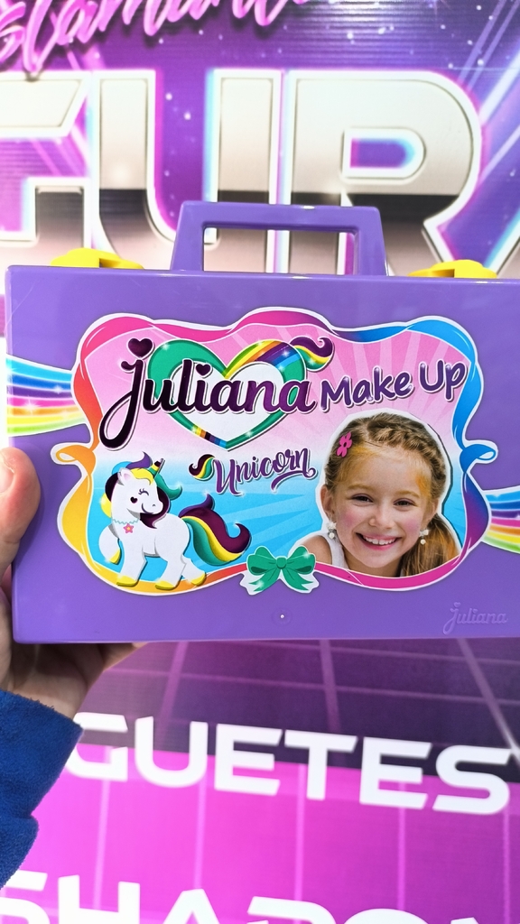 Juliana maquillaje shops de unicornio