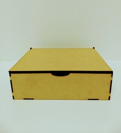 CAJA TE LISA X 9 TAPA BISAGRA 243 X 200 X 77 MM