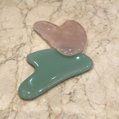 Piedra Gua-Sha de Cuarzo Rosa para Masaje Facial - comprar online