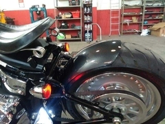 Paralamas Traseiro para pneu 200mm Harley Davidson Blackline - metalcustomgarage