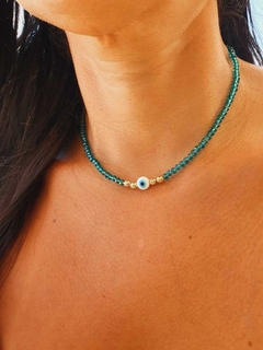 Choker de Cristais de Vidro Verde com Pingente de Olho Grego - - loja online