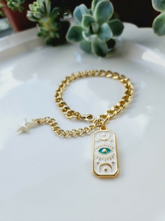 Pulseira Dourada com Pingente Placa de Olho Grego -