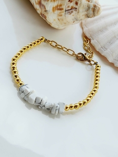 Pulseira Dourada com Entremeio de Cascalho -