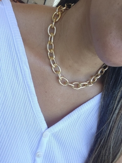 Imagem do Choker Corrente Dourada -