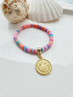 Pulseira de Borrachinhas com Pingente Dourado Smile - comprar online