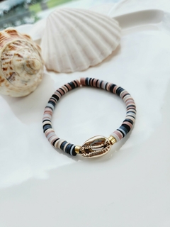 Pulseira Borrachinhas com Búzio Dourado - - Helô Nazaré Acessórios