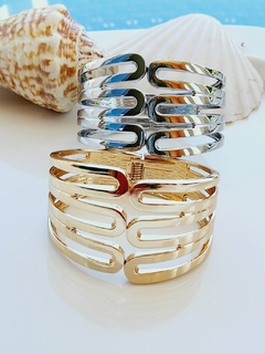 Bracelete Linhas Triplas em Dourado e Prata -