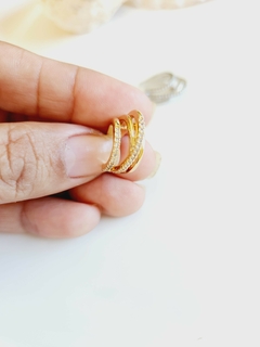 Piercing Fake Dourado ou Prateado de Micro Zircônias na internet