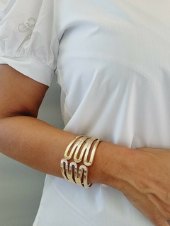 Bracelete Linhas Triplas em Dourado e Prata - loja online