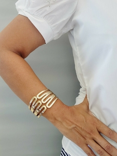 Imagem do Bracelete Linhas Triplas em Dourado e Prata -