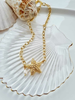 Colar Dourado com Pingente Estrela do Mar Pérola de Água Doce - na internet