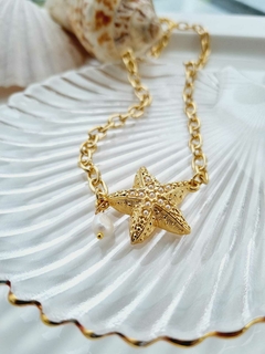 Colar Dourado com Pingente Estrela do Mar Pérola de Água Doce - loja online