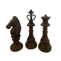 Conjunto decorativo xadrez em madeira