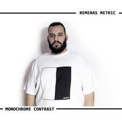 Remera Monochrome Contrast Blanca - Metric by Lu