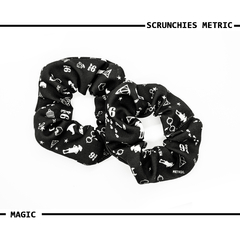 SCRUNCHIES FANDOM NEGRAS - Metric by Lu