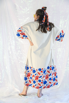 kimono longo flower power barra - azul e vermelho