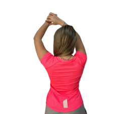 Remera Deportiva De Entrenamiento Mujer Dry Fit Rosa