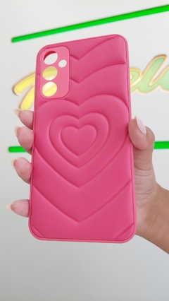 FUNDA PUFFER CASE CORAZON en internet