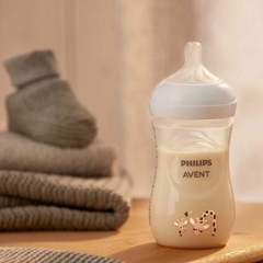 Mamadeira Avent Pétala Girafa 260ml - comprar online