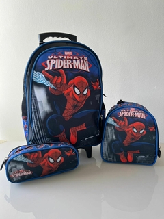 Kit de Mochila Escolar Personalizada de Rodinha Infantil com Estojo e Lancheira Homem Aranha