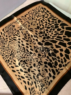 PAÑUELO "Leopardo" - Edición Limitada en internet