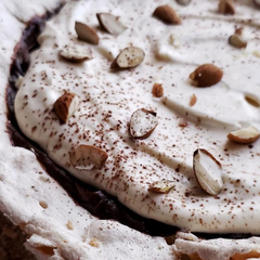 Torta de merengue de almendras - Sin T.A.C.C - comprar online
