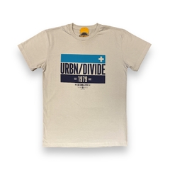 Remera Urban Divide