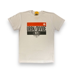 Remera Urban Divide