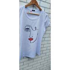 T-shirt Baby Look Woman Line na internet