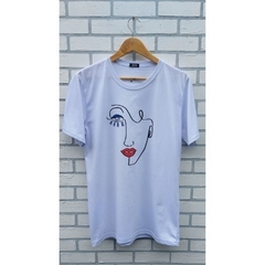 T-shirt woman line