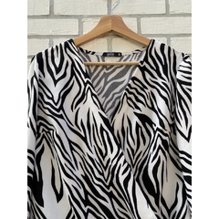 Camisa Animal Print Zebra na internet