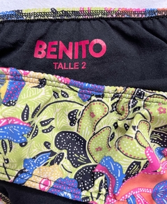 Bikini estampada con top tipo deportivo (T2) en internet