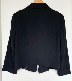 Blazer corto de crepe con mangas arremangadas (M) en internet