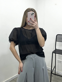 Blusa Misterio en internet