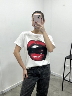 Remera Kiss