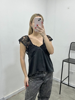 Blusa Avellana en internet