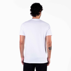 Camiseta RVCA Big Gradiant Branco na internet