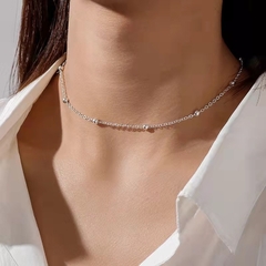 Chocker bolinhas prata