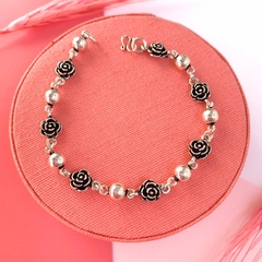 Pulseira rosas com bolas - comprar online