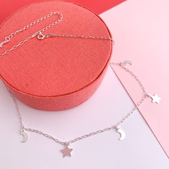 Choker estrela e lua - Chamego Joias - Pratas 925 de Lei - Frete Grátis - Compre sua joia online, a partir de R$24,99 reais