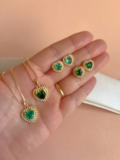 Conjunto Rafaela com colar e brinco em formato de coração e zircônia verde água banhado em ouro 18k na internet