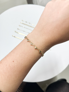 Pulseira mini corações banhada a ouro 18k