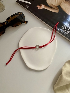 Pulseira Fio Acetinado com Placa Coração Vazado na internet