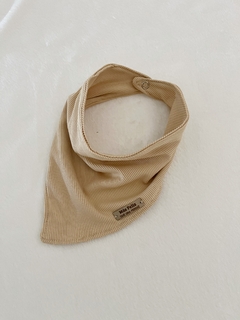 babero bandana morley canela