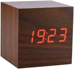 RELOJ CUBO MADERA - comprar online